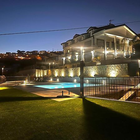 Villa La Matta Apartments And Luxury Suites Санремо Екстер'єр фото